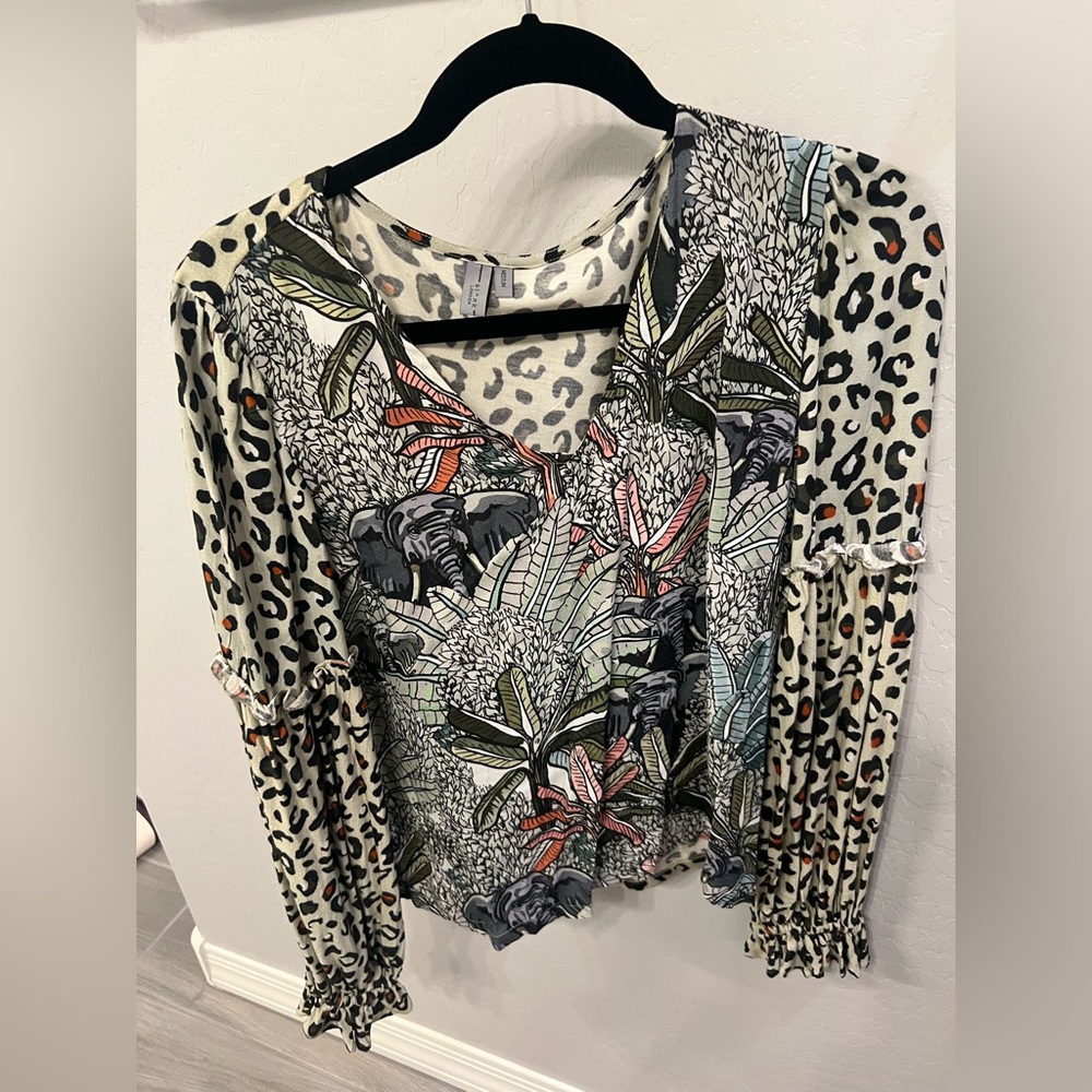 Bl-nk Lonodn Anthropologie Womens Top M Sibley Safari Cheetah Elephant Wildlife